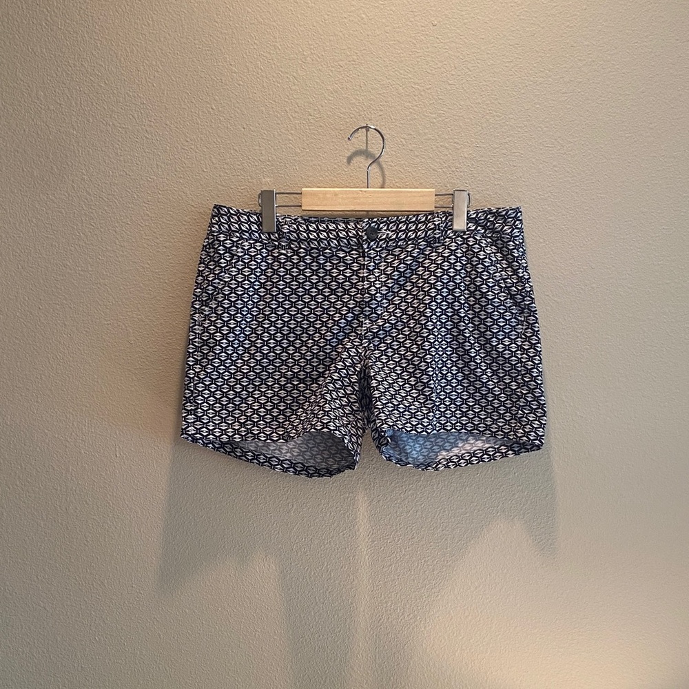 a.n.a Black and White Women Shorts Preppy Shorts 😍